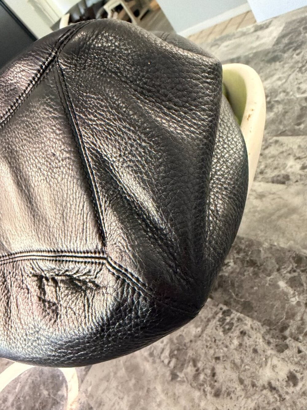 Michael Kors Fulton Large Hobo - Picture 9 of 9